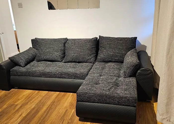 Entire Apartment Oval